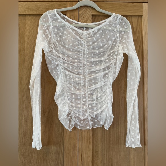 Elegant Sheer White Star Blouse - Picture 2 of 3